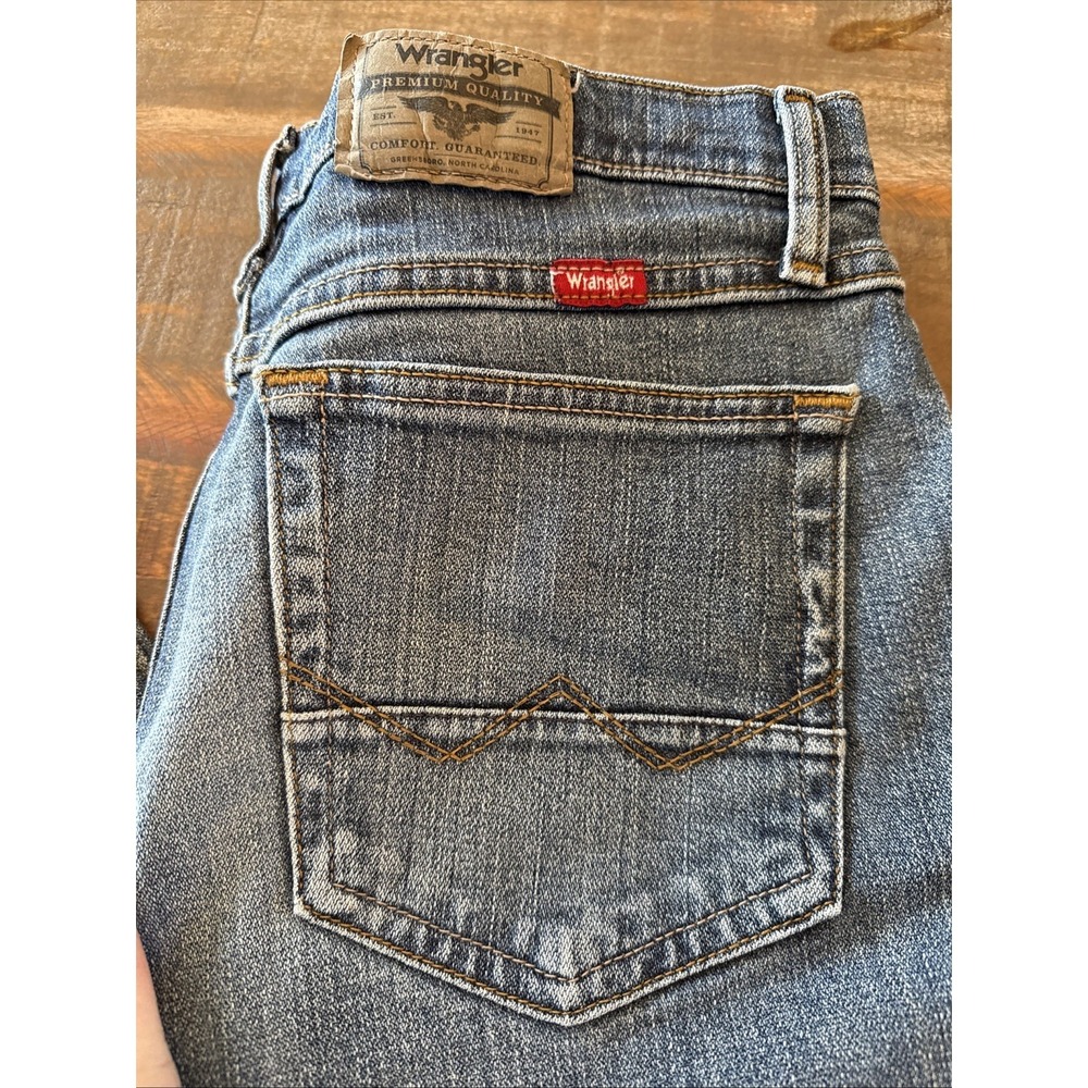 Wrangler Men's Slim Straight Jeans - Light Blue with Red Logo